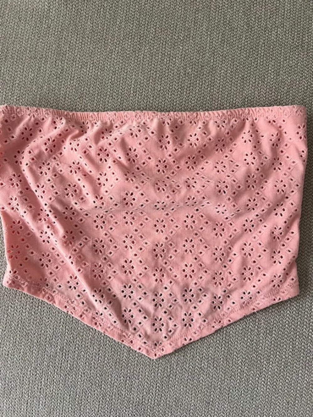 Urban Outfitters Peach Pink Eyelet Lace Tube Crop Top Size Medium